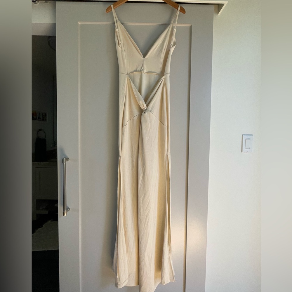 Backless Ivory Slip - Picture 2 of 2